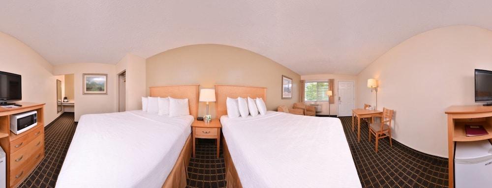 Campus Inn & Suites Eugene Downtown Екстериор снимка