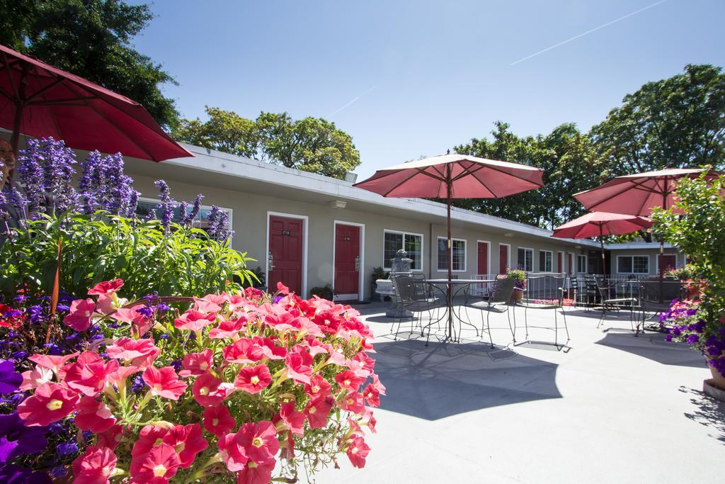 Campus Inn & Suites Eugene Downtown Екстериор снимка