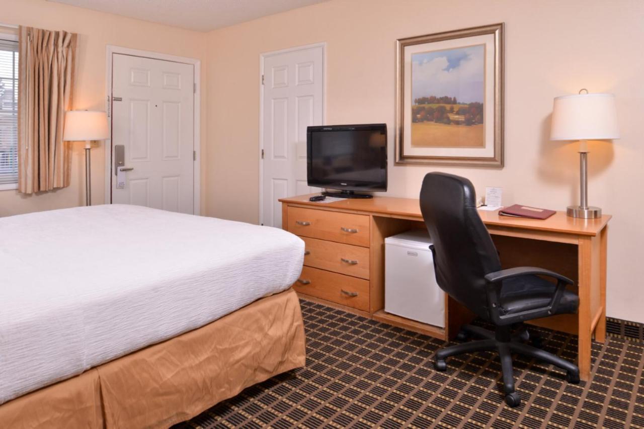 Campus Inn & Suites Eugene Downtown Екстериор снимка