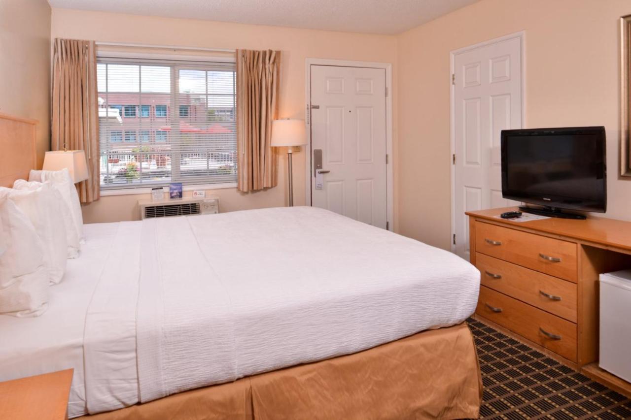 Campus Inn & Suites Eugene Downtown Екстериор снимка
