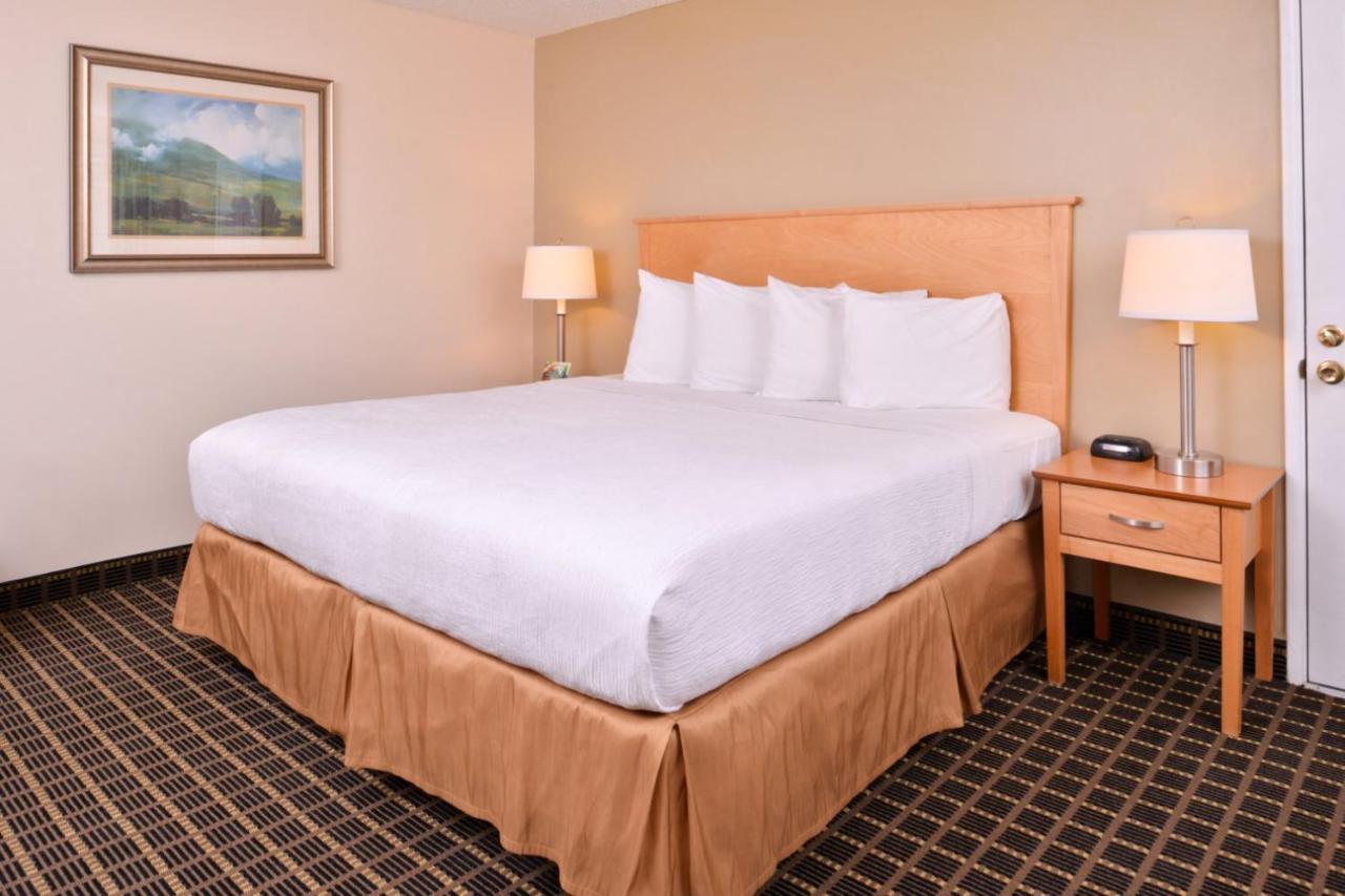 Campus Inn & Suites Eugene Downtown Екстериор снимка