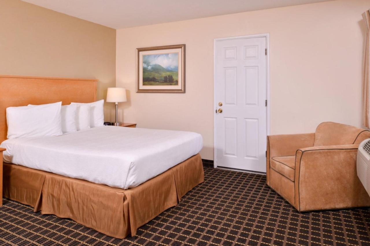 Campus Inn & Suites Eugene Downtown Екстериор снимка
