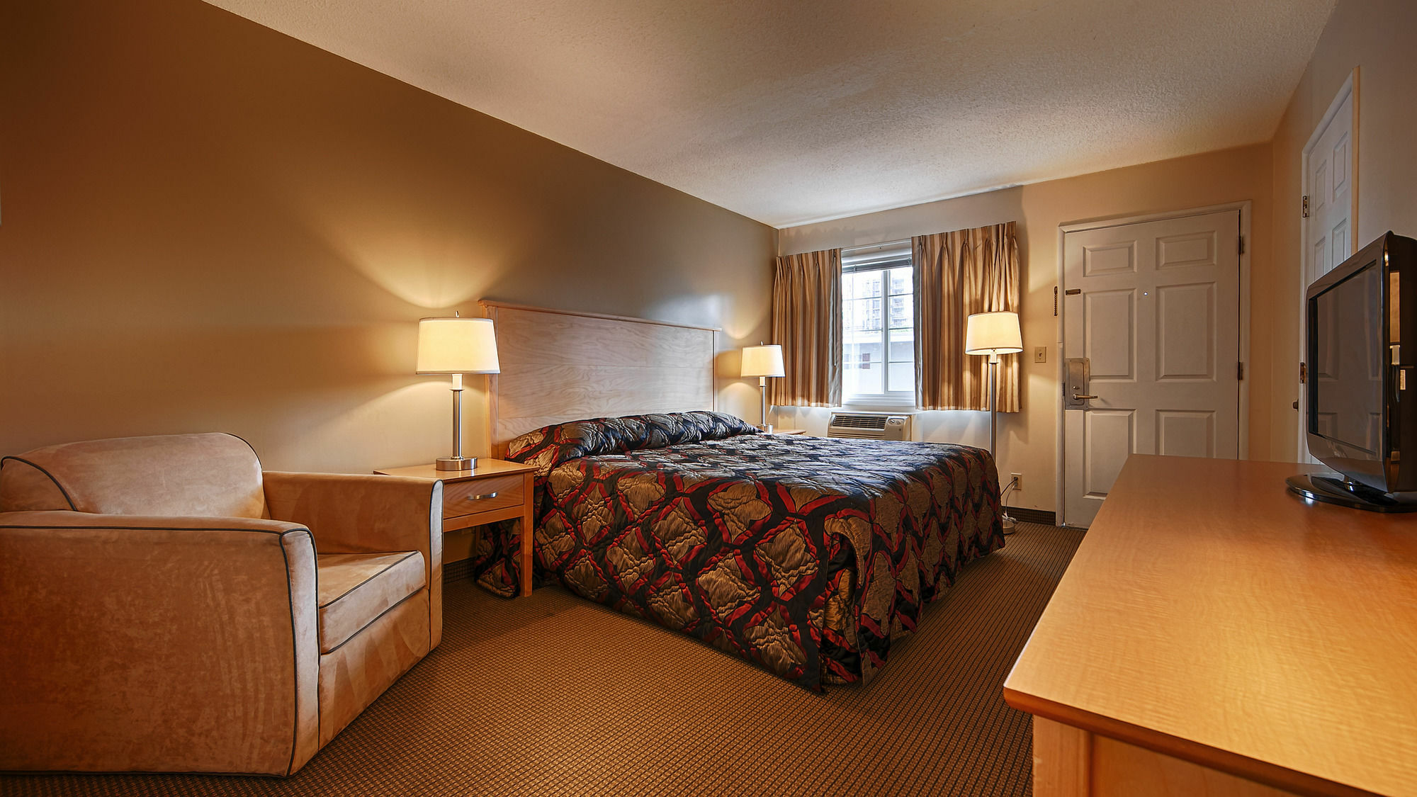 Campus Inn & Suites Eugene Downtown Екстериор снимка