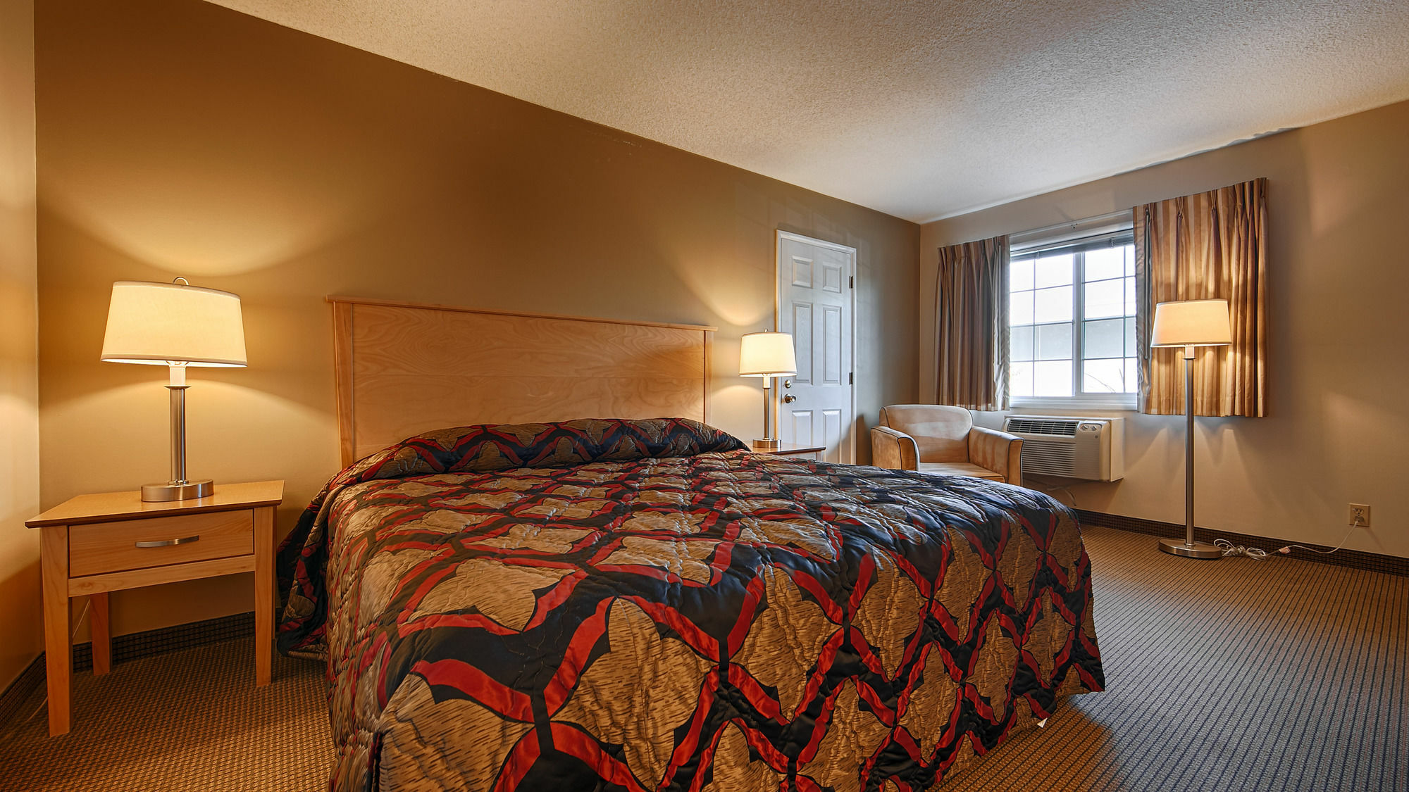 Campus Inn & Suites Eugene Downtown Екстериор снимка